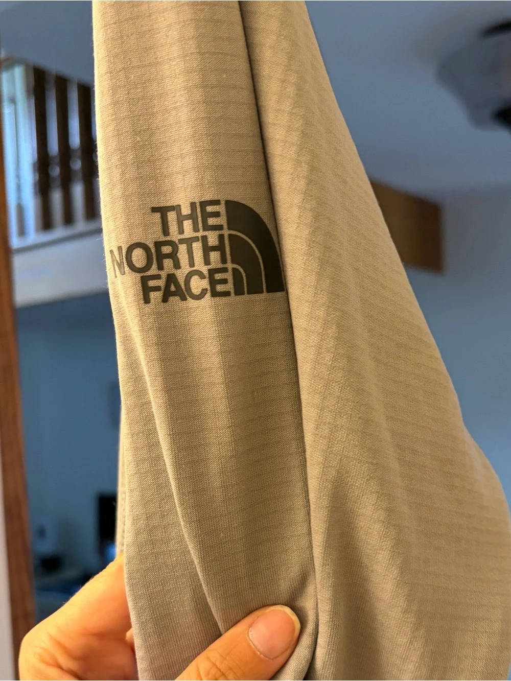 The North Face Men’s Light Gray Crewneck half-Zip Sweater